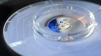 女性子宫肌瘤在深圳中山泌尿外科医院做三代试管预算八万块够不够？